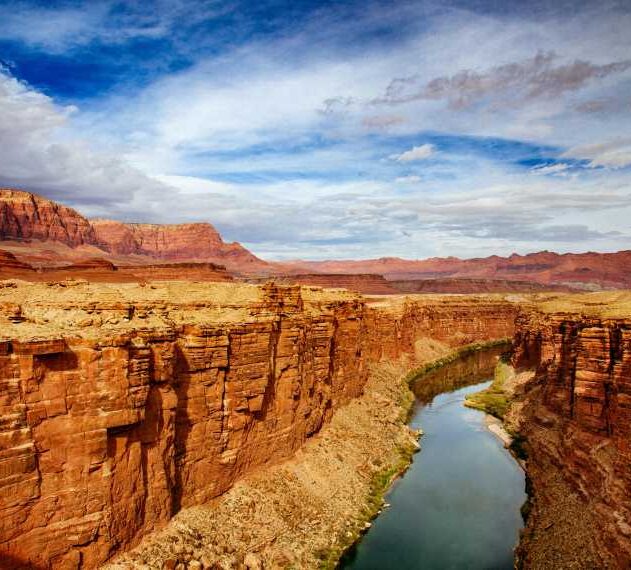 10 Most Dangerous Natural Attractions in the World — 2 are in the USA